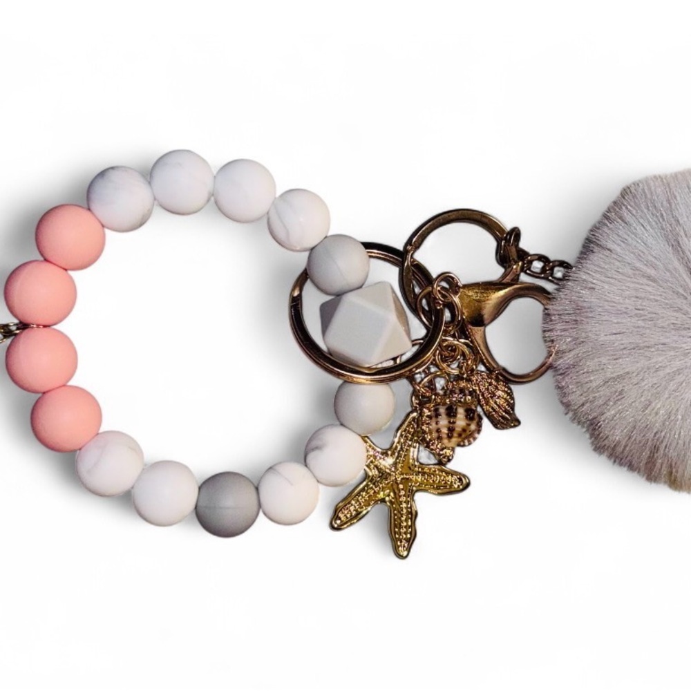 Elegant Gold and Pink Charm Bracelet Keychain - Picture 5 of 6